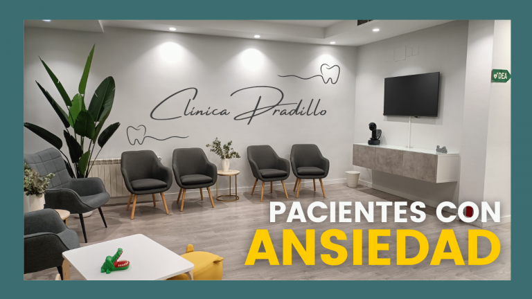 Sala de espera tranquila de Clínica Pradillo, ideal para odontología para pacientes con ansiedad en Madrid